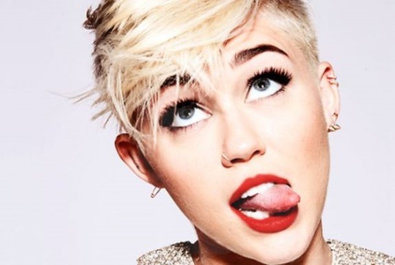 iMeshMusic's tweet photo. HBD @MileyCyrus! What Miley song are you listening to today in her honor? #Smilers https://t.co/aTTo9zx10w