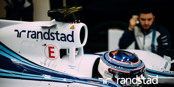 RandstadNL's tweet photo. Nederlandse stagiair op weg naar Abu Dhabi met F1 Williams Racing https://t.co/esidPwTajA #persbericht https://t.co/Bul21m3cl7