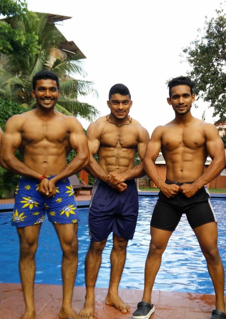 rameezmiz's tweet photo. Mangalore aesthetic boys 
#mangalore #aesthetic #fitness #gym #powerlifting #shedded #fitfam #mangaloreboys https://t.co/saGXkXmWrD