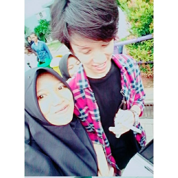 NovianiRL's tweet photo. With ka Ray Prasetya 😁😁 @Rayprasetya227 https://t.co/1ugv1BH5WD