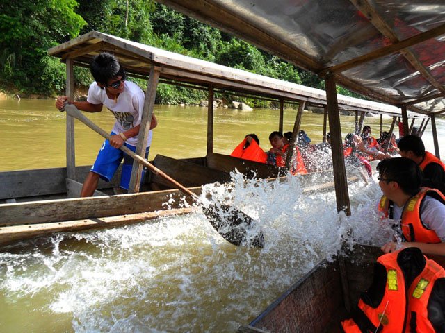 xcaperesort's tweet photo. Bring your family to Xcape Resort,Taman Negara during this holidays!

Click https://t.co/H3I9IzClua for more info. https://t.co/NCT6Tl9bKH