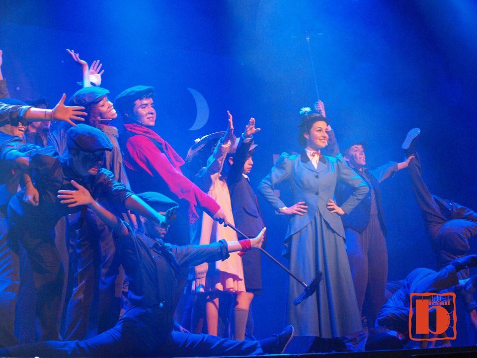 RadioPosadas's tweet photo. 1/2 "La Bienal de Teatro Musical de Andalucía 2015 comienza llena de magia" por @JennieRoj23 con @EsfigaTM https://t.co/nGwSSZtTsq