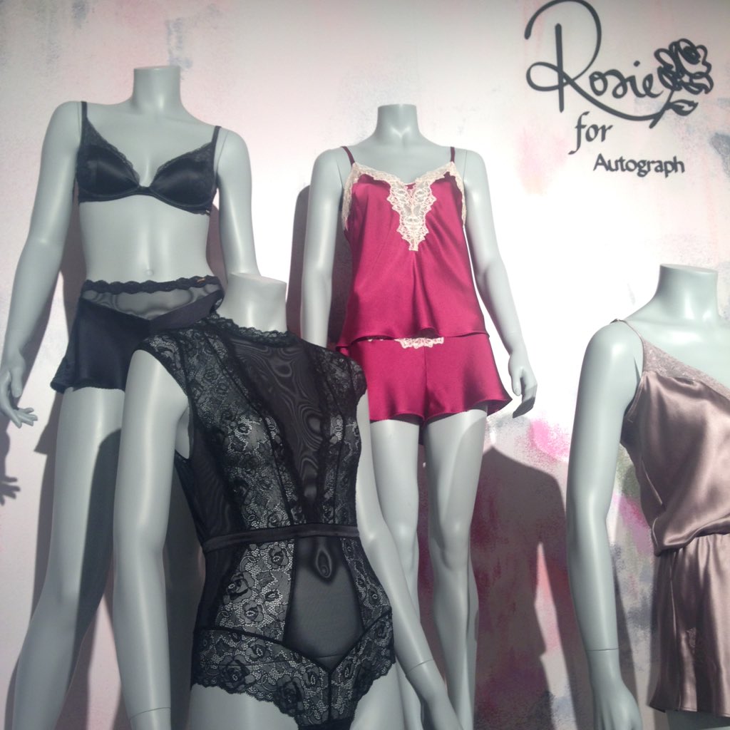 Fell for some beautiful #lingerie pieces from @RosieHW at @marksandspencer #ss16mands! #pressday #xmasgift