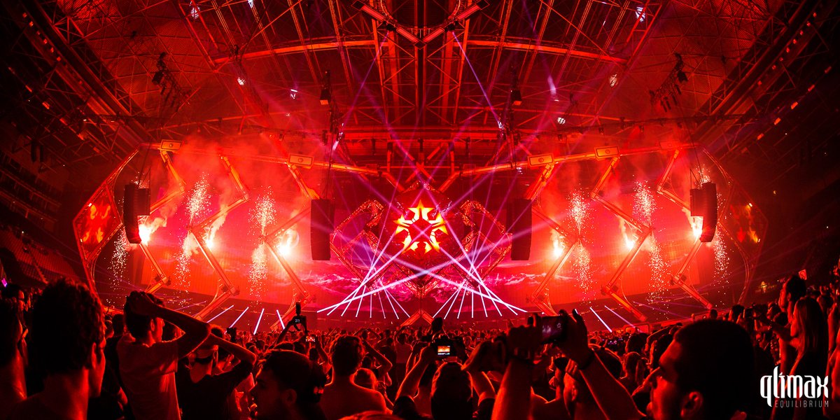 Q_dance's tweet photo. What a night! Thanks for visiting #Qlimax. Check out the pics at https://t.co/PP2YvtlhRv. https://t.co/1zM8OdBISF