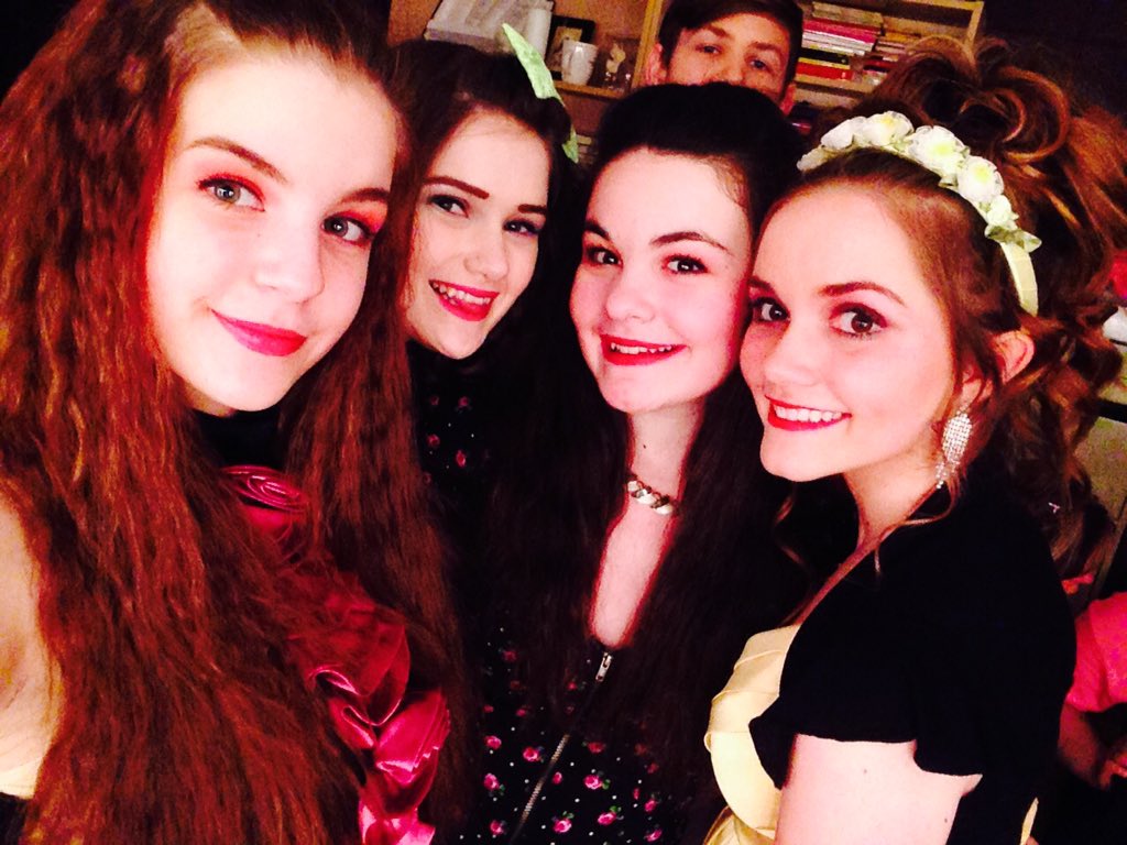 sxmanthauhl's tweet photo. HAPPY BIRTHDAY TO MY FAV HOE @shaeelyn_ 🎉😜 hope your day is as lovely as you💕💘 #gr10drama #musicalaf https://t.co/87zQA24wRA
