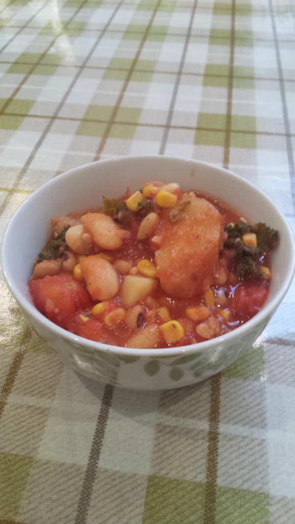 RootsStirling's tweet photo. Smoky Bean and Potato Stew today! #stirling #vegan #warmupyourinsides https://t.co/Q2u8sdUfRl
