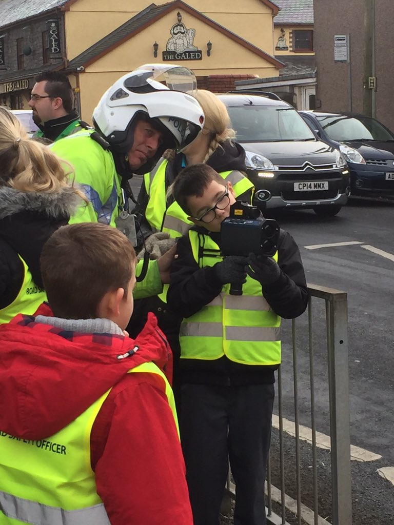 b1nz's tweet photo. not too fast, he's watching you #wwha #RoadSafetyWeek https://t.co/WMXCDopo7x