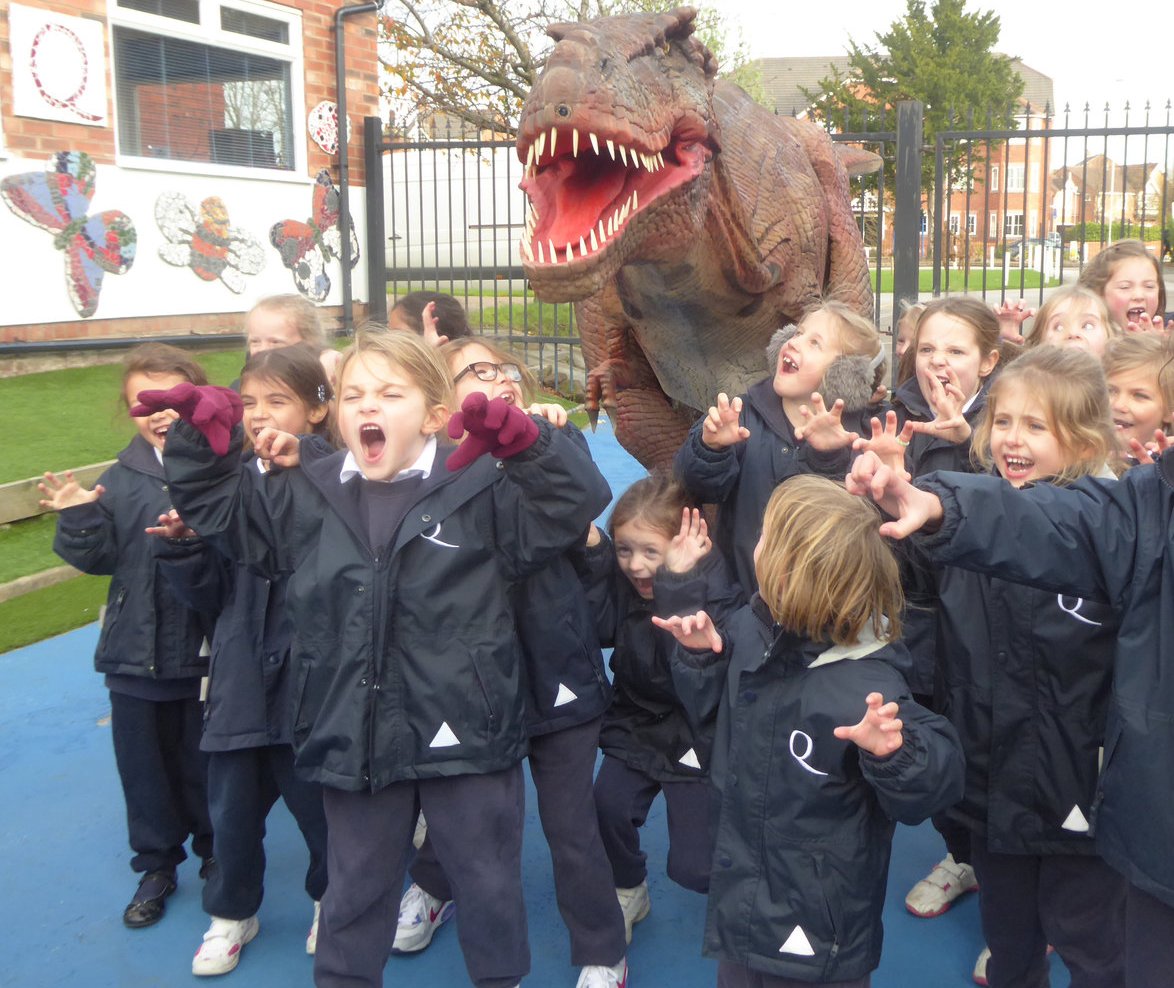 TheQueensSchool's tweet photo. Girls at The Lower School had a pre-historic visitor on Friday...#buddingarchaeologists
https://t.co/JPjoJVD19u https://t.co/lLw6BEsJtU