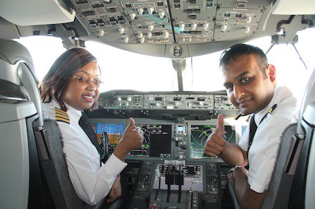 cekoicemo's tweet photo. #GENRER Féminiser le nom d'un métier qui n'est plus réservé aux hommes : une #pilote, #commandante, #écrivaine, etc https://t.co/4QCc3m6lws