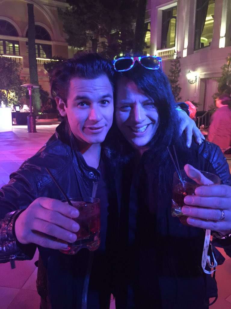 MooreBand's tweet photo. Vampires and werewolves can get along :) https://t.co/snLWVeNgq6