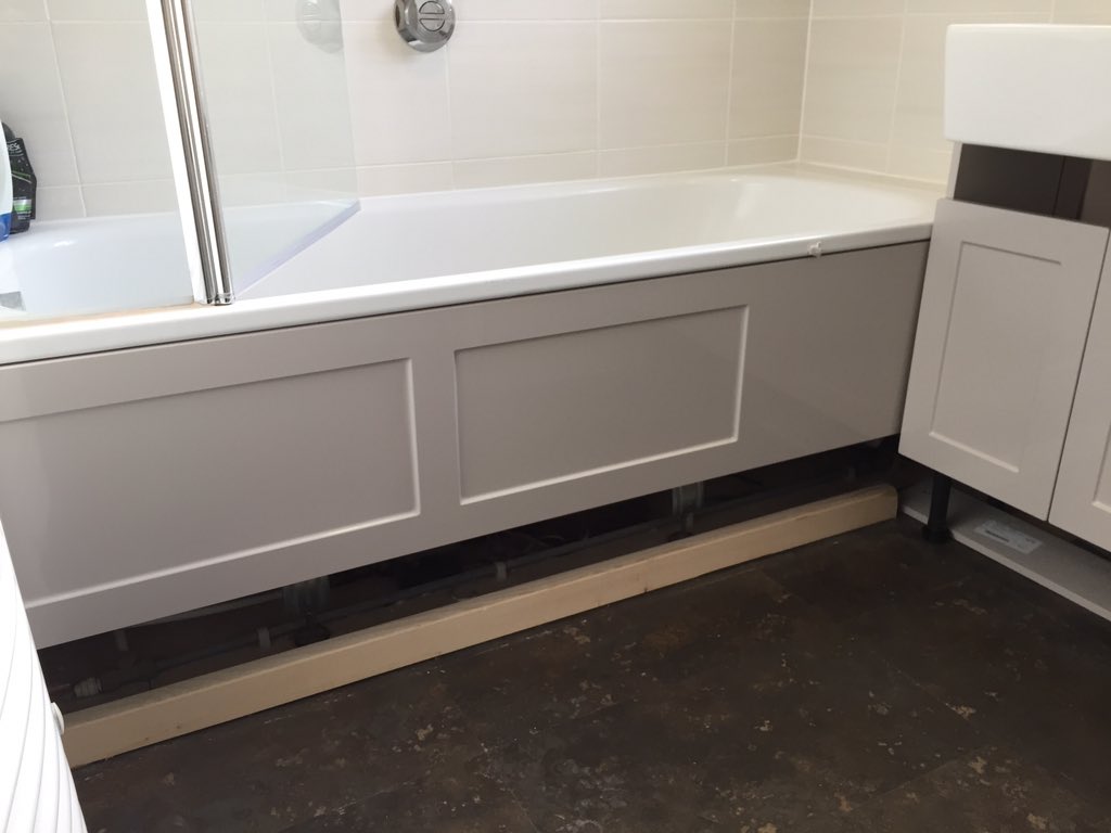 RCTiling's tweet photo. @RCTiling #Brandnew #vanity #bathpanel #gloss #grey #bathroom #renovating https://t.co/5NXt8q0vQ7