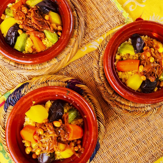 MiGreatMg's tweet photo. Des Marocains organisent un "Couscous de la Fraternité" après les attaques de #Paris >> https://t.co/gqUlybLYuF https://t.co/1aHcWzkNhg