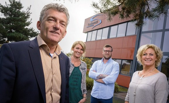 #Toekomst #Schoonmaakbedrijven: Van onzichtbaar naar de voorgrond. ow.ly/UPWKD <a href="/RegioBusiness/">Regio Business</a>