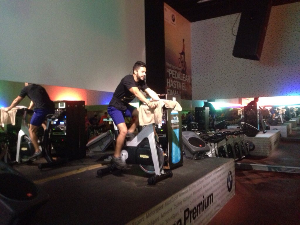 jhonnatan003's tweet photo. Primera experiencia dando una clase de dirigida de spinning y ha sido realmente positiva. 💪 #TAFAD @ToloBRamis https://t.co/IRKqyn0Kb9
