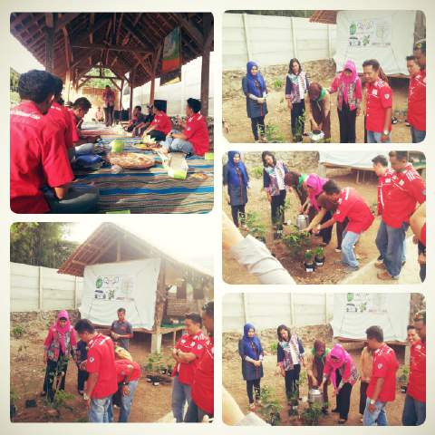 AvanzaXeniaIndonesiaClub present "AXICnya Go Green"di SMKN 1 Balam <a href="/infoAXIC/">AXIC</a> <a href="/ToyotaID/">Toyota Indonesia</a> @Toyota_Lpg <a href="/kelilinglampung/">Keliling Lampung</a>