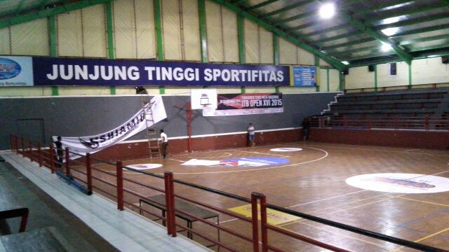 Siapkan dirimu! Lapangan menantimu! H-1 ITB OPEN XVI 2015 #itbopenxvi2015 #itbopen #tenismeja #uatm