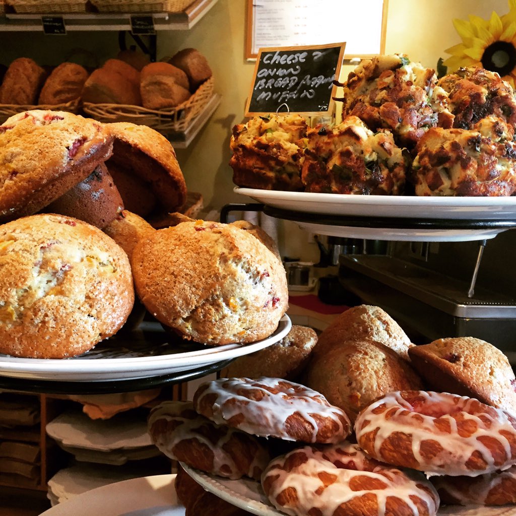 LifeMuseumML's tweet photo. The Bakery in Pender Island great! 
#ARTIsEverywhere #LifeMuseum #canada #gulfislands #pender #BritishColumbia https://t.co/R8WoipLoDQ