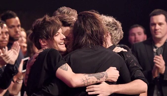 nhbrtour's tweet image. Esses sorrisos e esses abraços significam tanto 😍