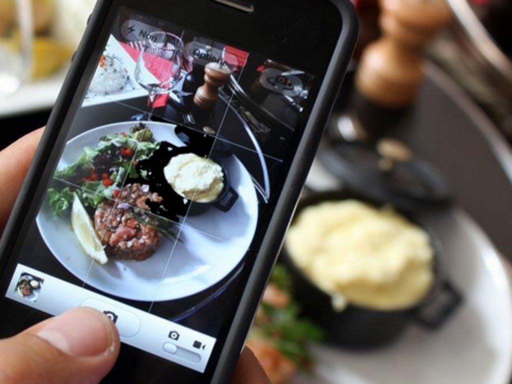 Emarketing_fr's tweet image. #FIS2015 @florencetrouche (Facebook): "Le langage ultra-dominant en marketing social est visuel"