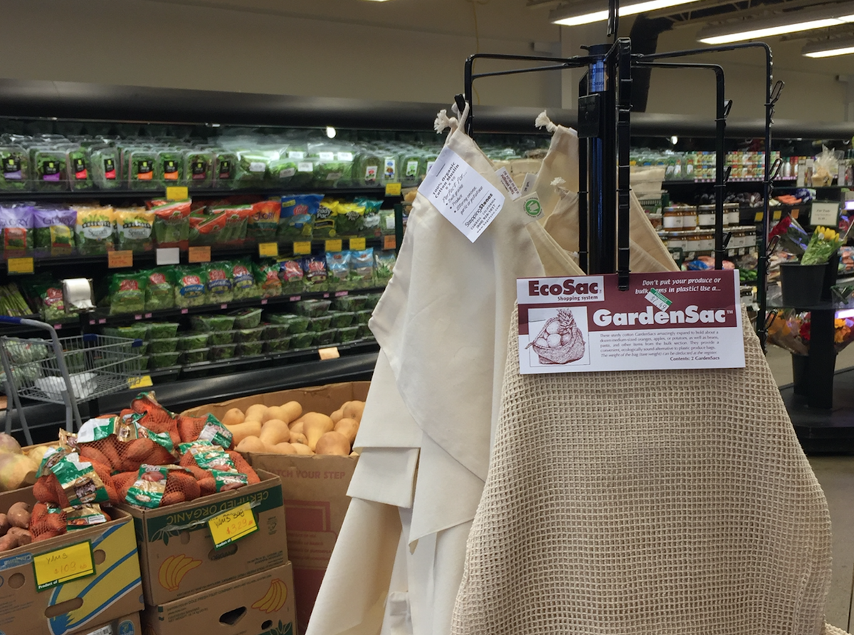 CronigsMarkets's tweet photo. Try our reusable cotton bags! Great for produce and bulk grains!
#recycle #cottonbags #cotton #gogreen https://t.co/M9u4y68WZS