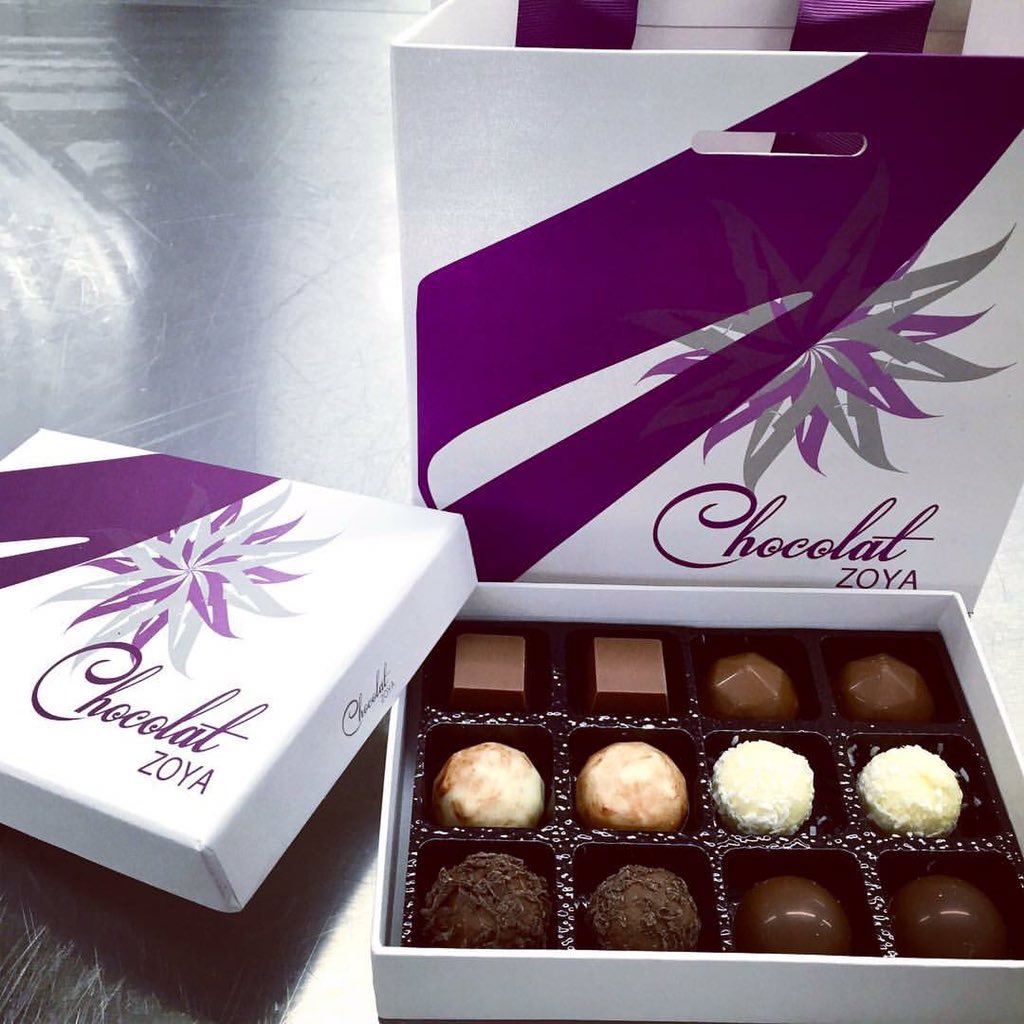 CafeZoya's tweet photo. Say it with chocolates. Treat your loved ones to a box of our very finest chocolates. #Chocolates #SpecialOccasions https://t.co/LHm6pyxd5o