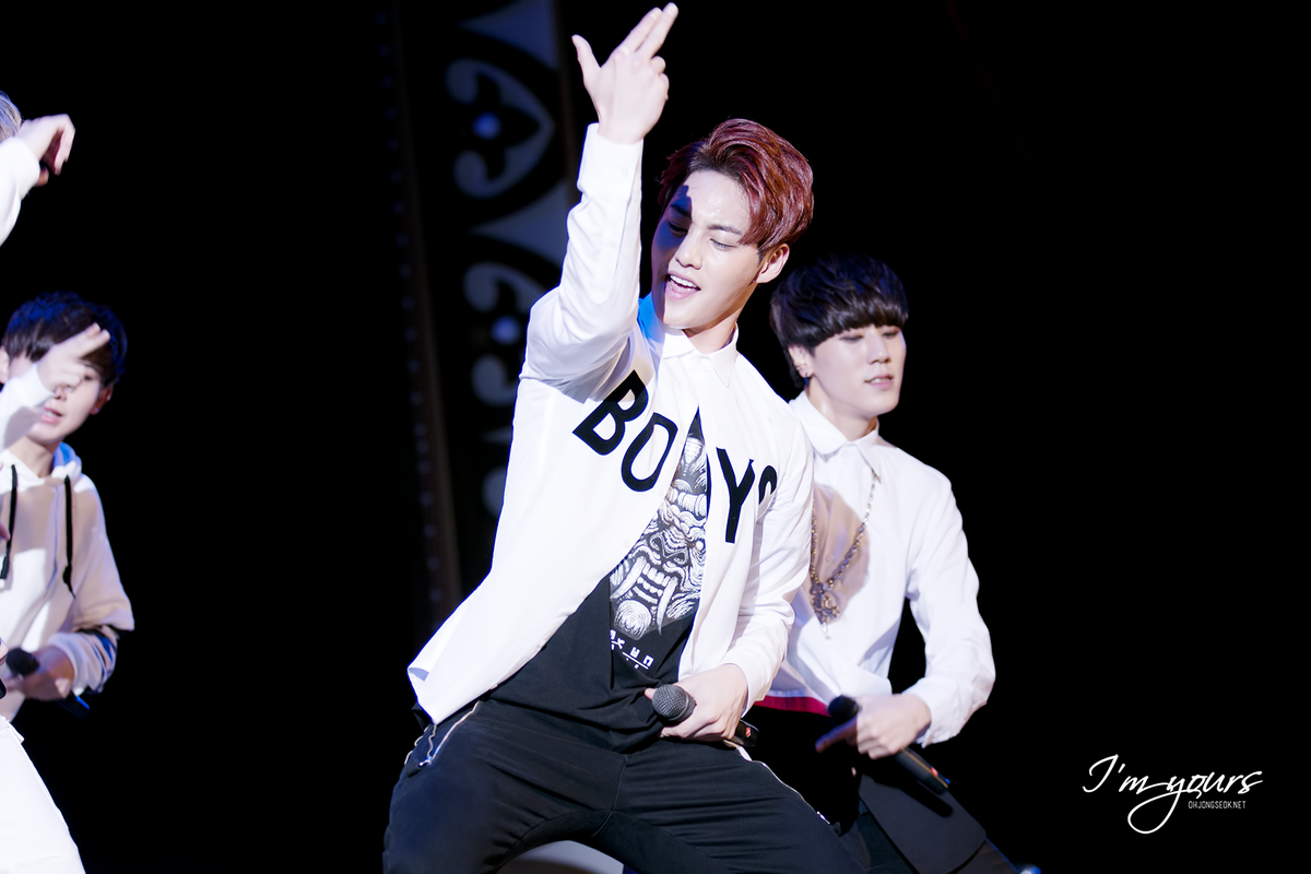 ohjongseok0707's tweet photo. [31 PIC UP ♡] 151113 롯데월드 나이트파티
#JJCC #Eddy #에디 #ACKMONG #불면증
→ https://t.co/T29rYBvpYQ • 2차가공 금지 https://t.co/kGibD9YREY