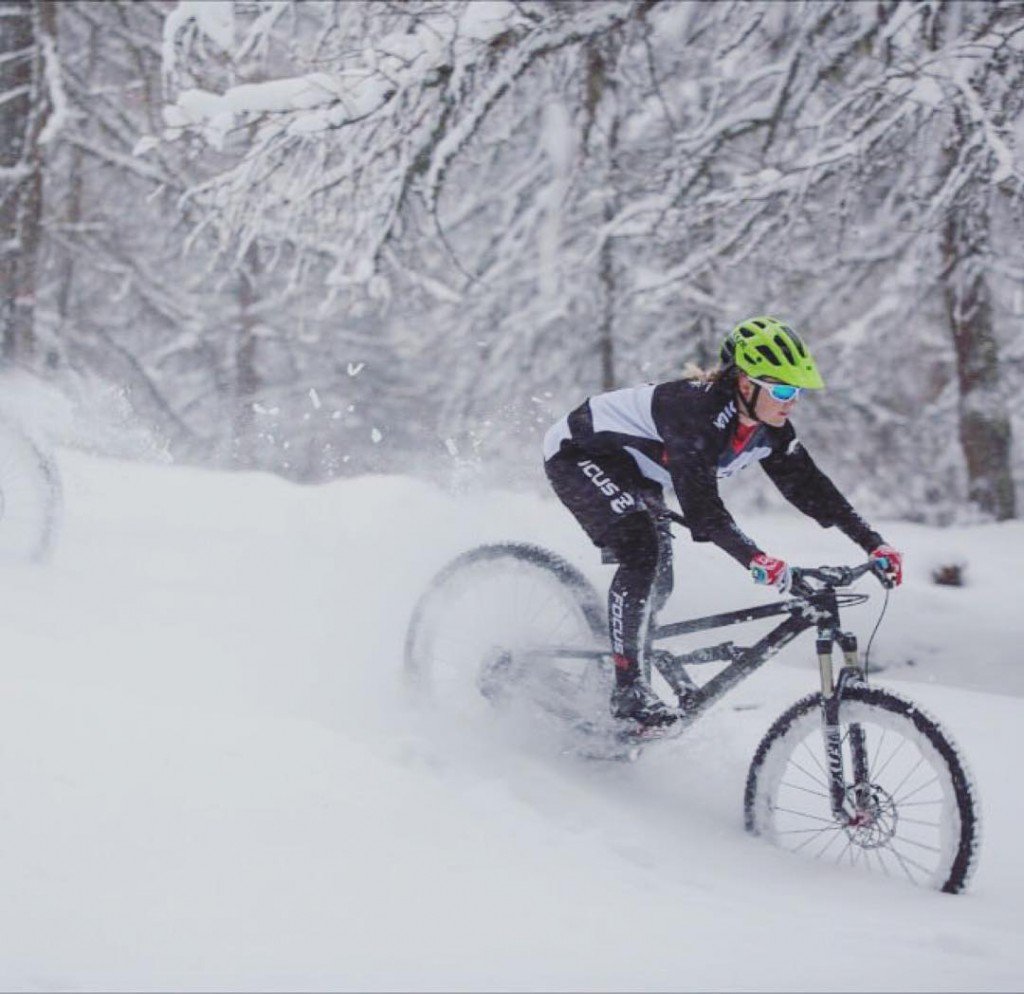 mtb_actionshots's tweet photo. RG visionofemotion: La neve non la ferma la nostra Hero #VisionOfEmotion   https://t.co/amIj6OEy21 https://t.co/S1NgmF4uGS