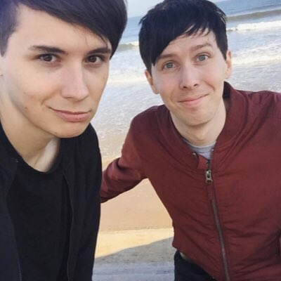 bombaflayout's tweet image. Dan and Phil layout 

@abixrobinson