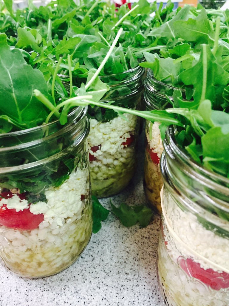 1_0redrn's tweet image. Arugula once again adorns our Bodacious Barley Star #stevestoneats #eatmoresalad