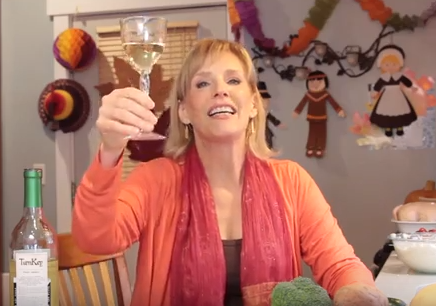 stage17tv's tweet photo. It's #Thanksgiving week! Get in the holiday spirit w/ help from #MiddleStage!
https://t.co/vEHjCffVMT https://t.co/t0uTcuq6L8