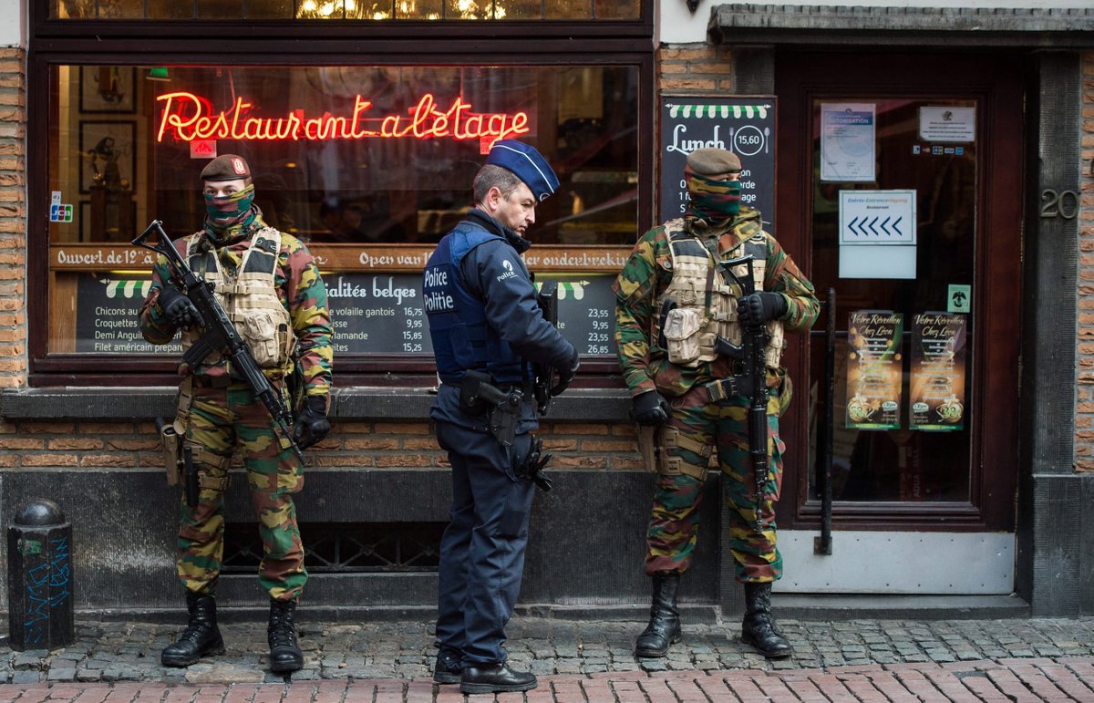 NBCNewsPictures's tweet photo. #BrusselsLockdown leaves the city at a standstill https://t.co/JikIlbPL7r 📷 Stephanie Lecocq @epaphotos https://t.co/rurF2yH6oY