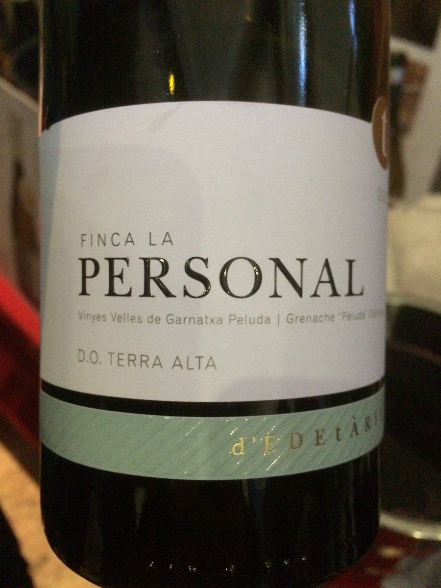 Premi #LaGuia2016 al MILLOR VI ex-aequo: Finca Lo Personal 2013 de <a href="/EdetariaCeller/">Edetària</a> <a href="/LaGuiaVinsCat/">La Guia de Vins de Catalunya</a> #vinscatalans 1/2