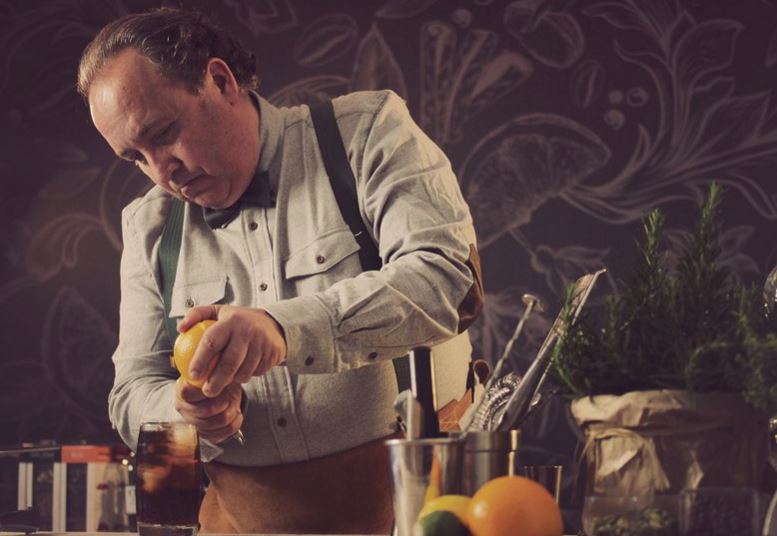 .<a href="/pepeorts/">Pepe Orts Mixología</a>, el maestro de las especias @ToquEspecial elhedonista.eleconomista.es/2015/11/pepe-o… vía <a href="/ElHedonista_es/">ElHedonista_es</a> <a href="/cardamomoyclavo/">María Nájera</a>