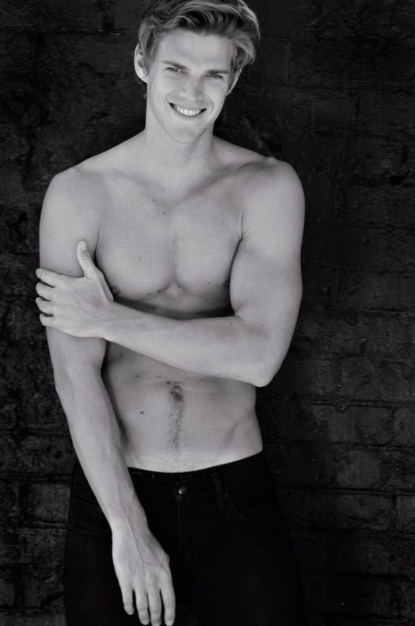 stevetleonard's tweet photo. #MaleModelMondayShoutOut to @ZackHartwanger - π· by @StoneElephants #zacktastic https://t.co/w468JCGds4