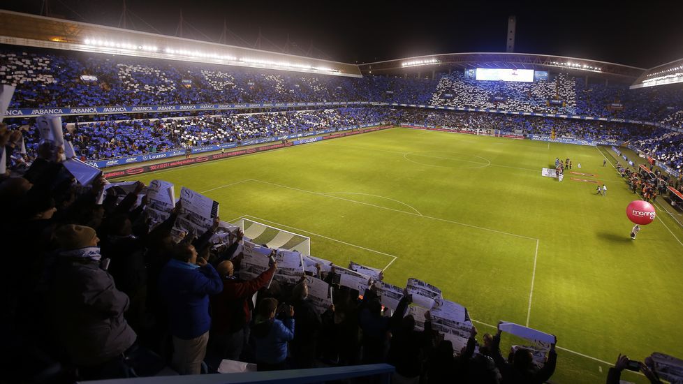 torredemarathon's tweet photo. El @RCDeportivo será multado por repetir en el videomarcador el gol de Jonny en #onosoderbi https://t.co/hnQrUWqIN3 https://t.co/I6q8VsG7z9