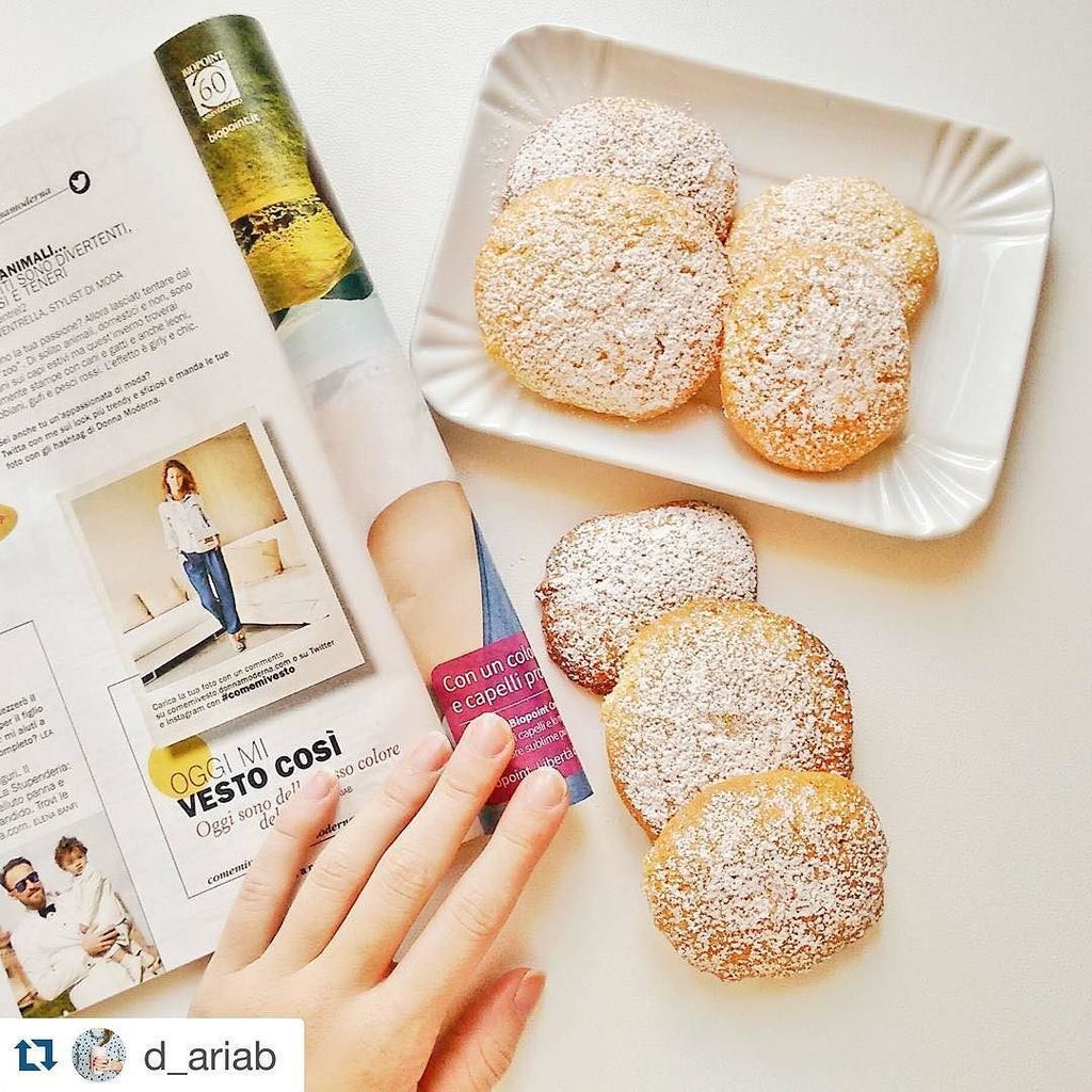 "oggi sono dello stesso colore del cielo" ci ha scritto <a href="/d_ariab/">Daria</a>. Lei è il #comemivesto di… ift.tt/1SfmCGf