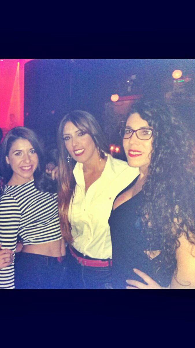 sandracl84's tweet photo. Un cumpleaños increíble el de ayer muchísimas felicidades @Arpe25 @Maria5280 #viveahoradesalia #wasalieros https://t.co/TfaD8C9d8s