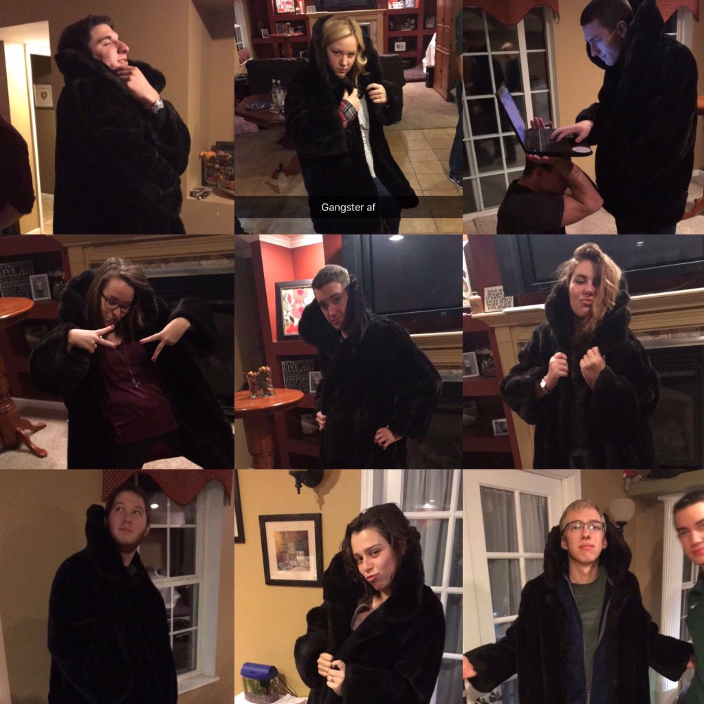 agrigsby101's tweet photo. #furcoat2K15 https://t.co/CVMI8GcmtJ