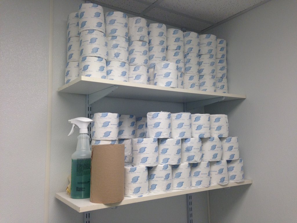 MrBondleyMath's tweet photo. Walk into the restroom and automatically wonder how many are there. #estimation180 https://t.co/mhtdd9oeYi