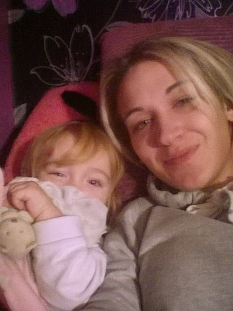 3shellz's tweet image. #bedtime #selfie