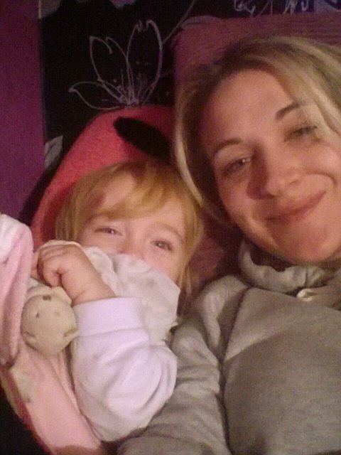 3shellz's tweet image. #bedtime #selfie