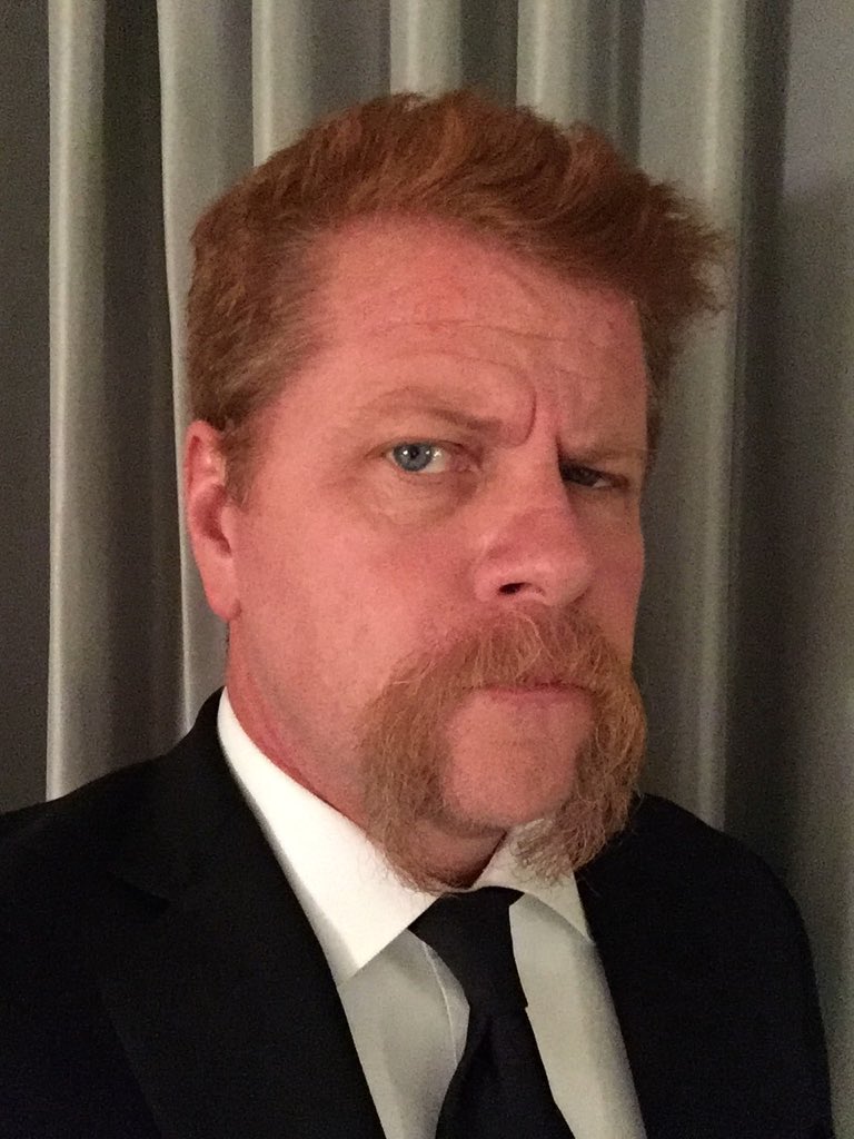 Cudlitz's tweet image. Tuxedo time ...... (Prefer t shirts and jeans) @iemmys #TWD #AbeShit