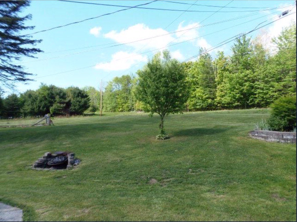 BayBoyWonder's tweet image. Mum says the pasture will go out there. She &amp;amp; Dad are putting in fence posts on Wednesday. #Newhome #ponypad