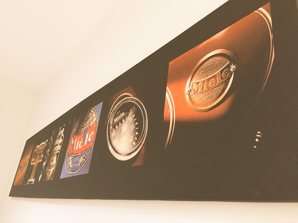 distritoagencia's tweet photo. Hoy hemos tenido una reunión súper productiva con nuestros amigos de @MieleEspana pronto sorpresas 🙂🎂#50Aniversario https://t.co/jFShRJyMbo