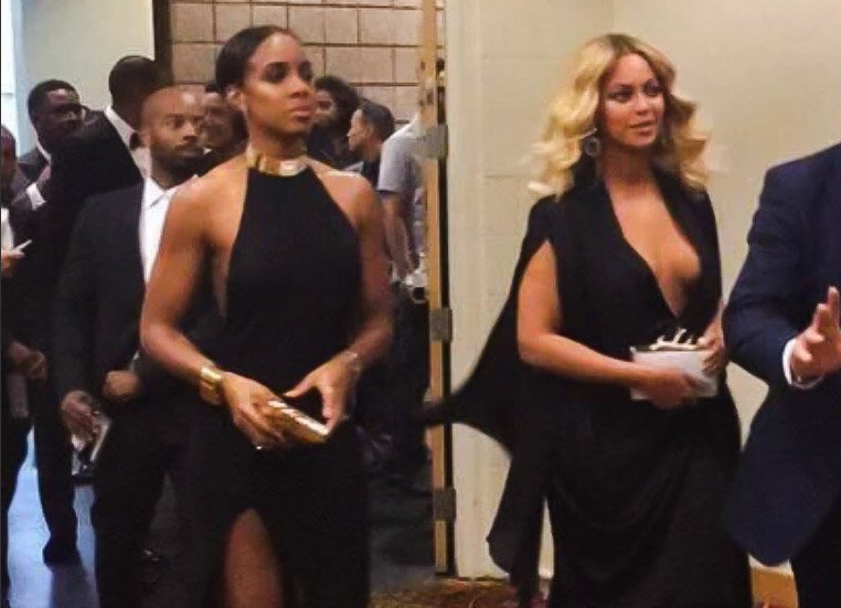 xonecole's tweet photo. #BFFGoals: How Beyonce &amp; Kelly Have Maintained Their Friendship While Taking Seperate Paths https://t.co/uNT3p1tWND https://t.co/5v6jOfEPvd