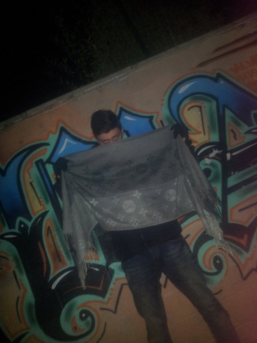 zelmo_co's tweet photo. La street co voila mes associer, on va niquer le rap belge on vas les atrophier 

#çaarrivelourd
#streetconnection https://t.co/yMOJlfQ1M1