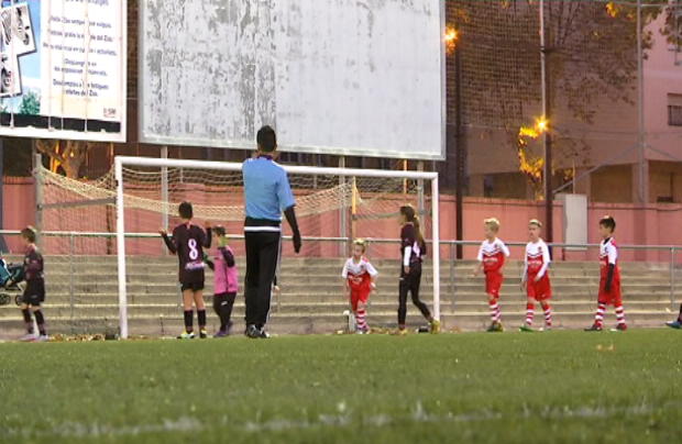 btvesports's tweet photo. [VÍDEO] Nens americans visiten el @CE_Jupiter gràcies a @ISLfutbol https://t.co/7A1lej9Xjr #futbolcat https://t.co/x2lZA4JkRr