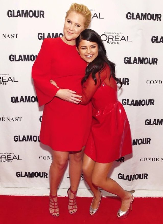 selenaselena401's tweet photo. ❤️ https://t.co/zqPyFMcT9s