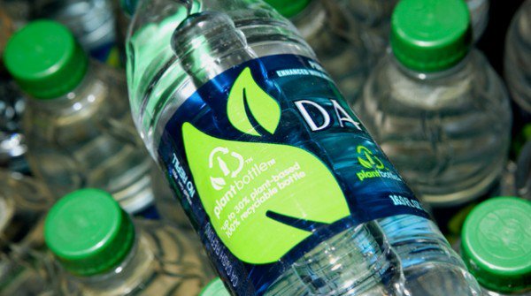 jensoltys's tweet photo. Look for the green cap!! @dasaniwater #GreenBottleCap #ad https://t.co/6oW6PaBLut https://t.co/vdXuMBoHkG