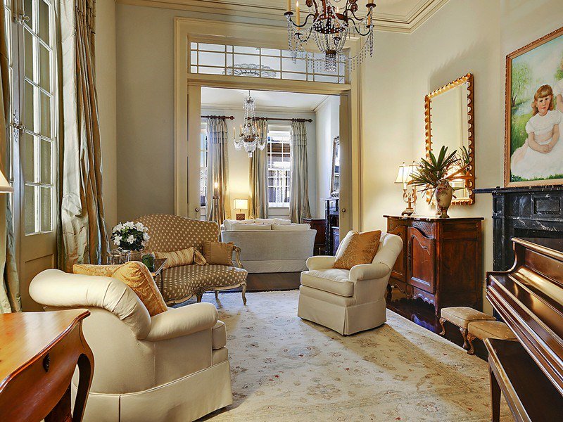 sothebysrealty's tweet photo. Discover the varied and exquisite luxury of Metropolitan living https://t.co/GW9cCy8e4I #SIRLuxuryLifestyle https://t.co/FX3ZKqNJVm